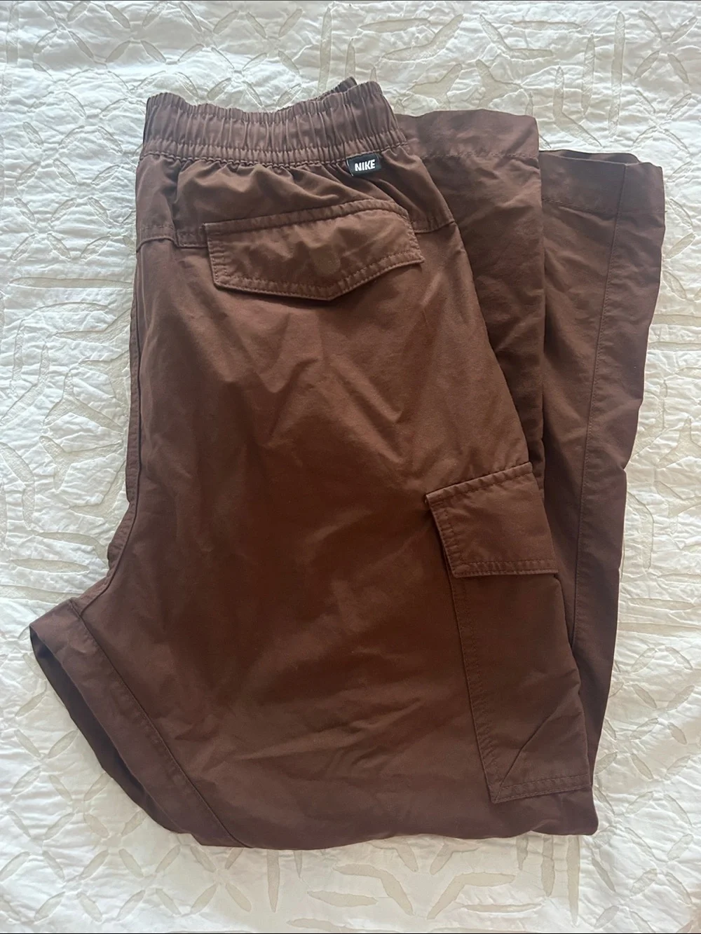 Nike Men's cargo pants in wow cacao size M
